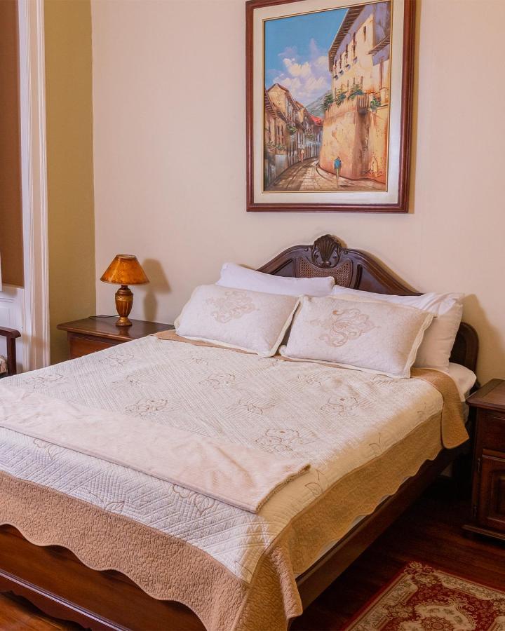 Casa Colonial Quito Hotel ภายนอก รูปภาพ