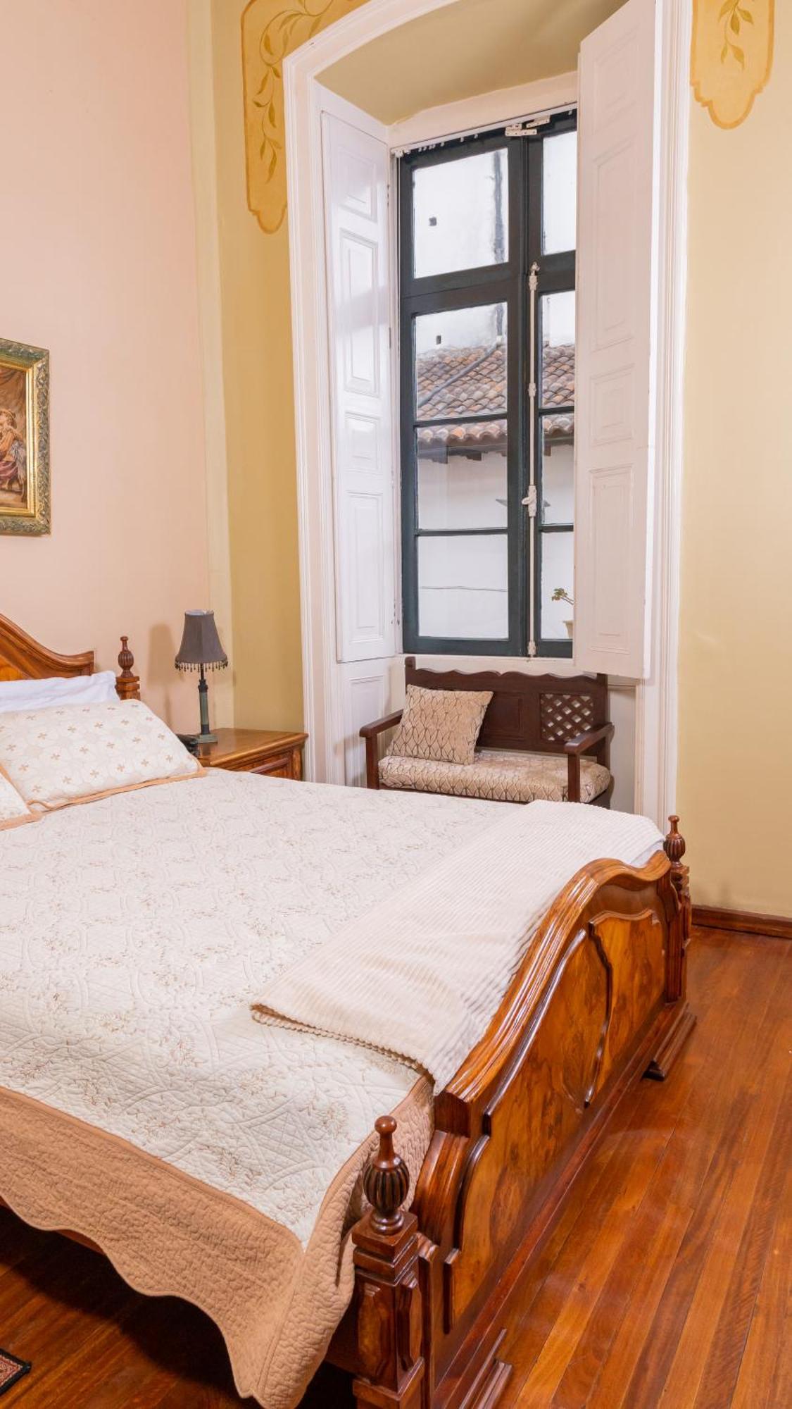 Casa Colonial Quito Hotel ภายนอก รูปภาพ